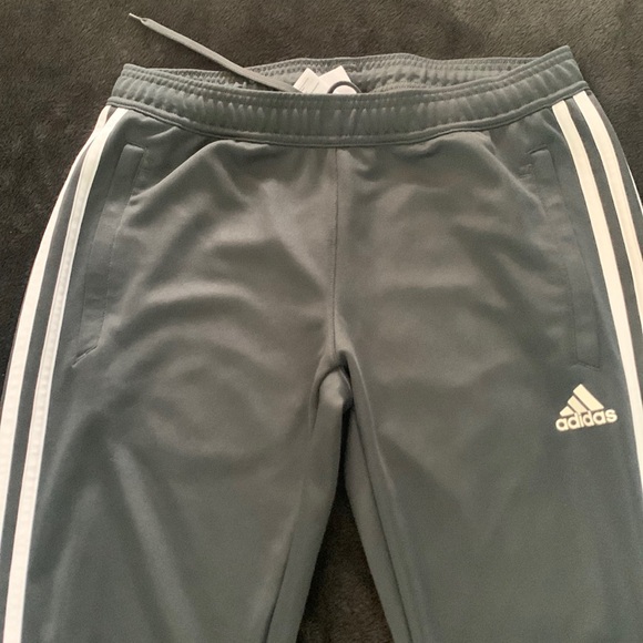 $15 with Bundle: Men’s Adidas Running Pants Size Small - Picture 2 of 8